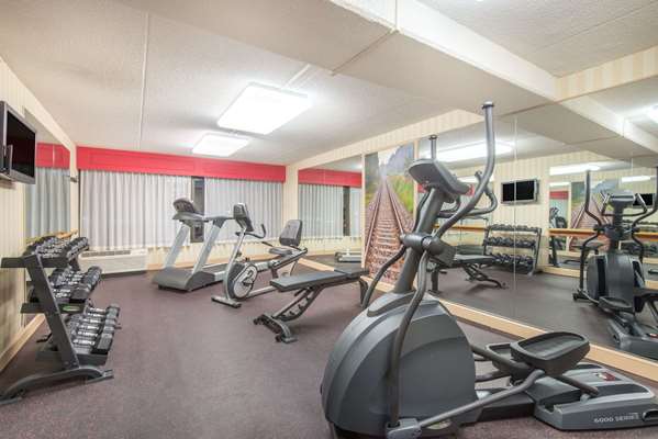 Fitness/ Exercise Room - Ramada Hotel Downtown Cumberland