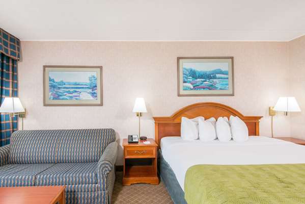  - Ramada Hotel Downtown Cumberland