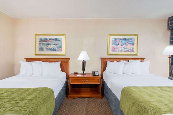  - Ramada Hotel Downtown Cumberland