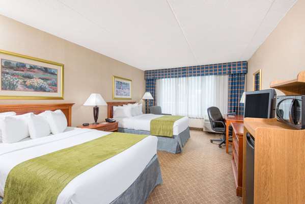  - Ramada Hotel Downtown Cumberland
