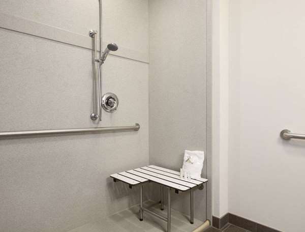  - Baymont Inn & Suites Cotulla