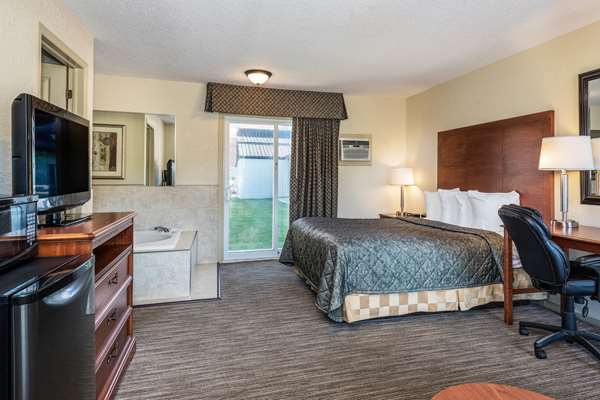  - Travelodge Gananoque