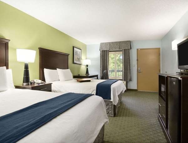  - Baymont Inn & Suites Mary Esther