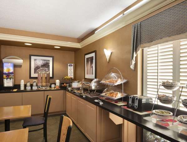  - Baymont Inn & Suites Mary Esther