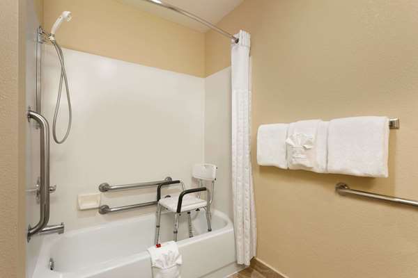  - Baymont Inn & Suites Salina