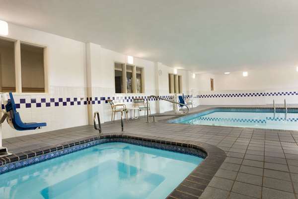 Pool - Baymont Inn & Suites Salina