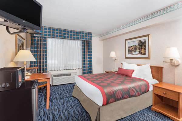  - Ramada Hotel Kent