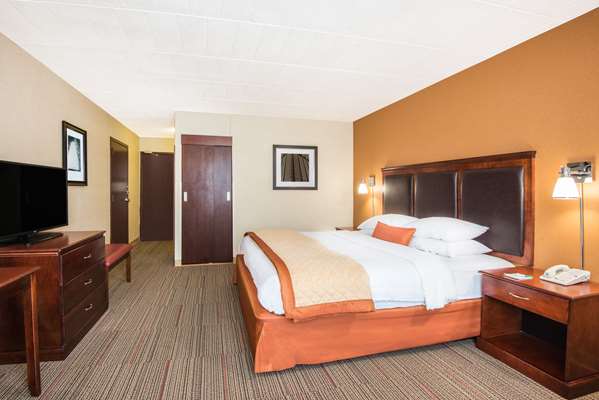  - Wyndham Garden Hotel Airport Pittsburgh