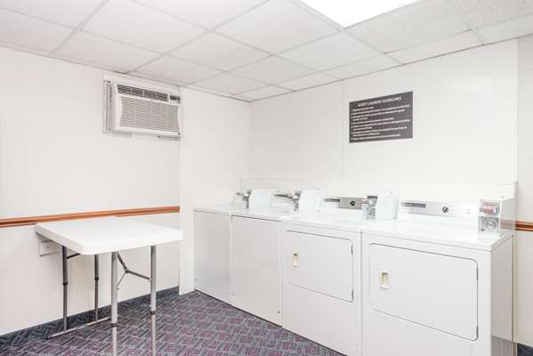 Amenities - Super 8 Hotel O'Fallon - I-64, Exit 19