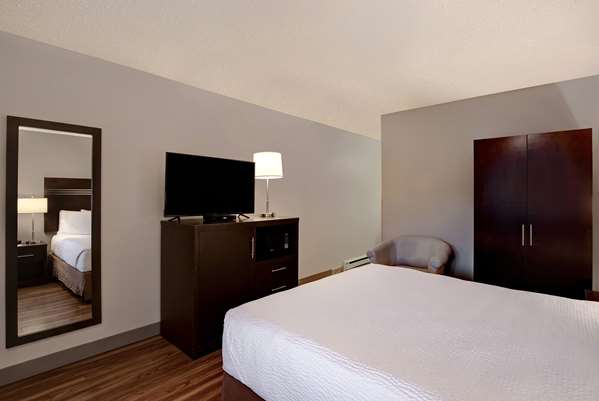  - Days Inn North Vernon