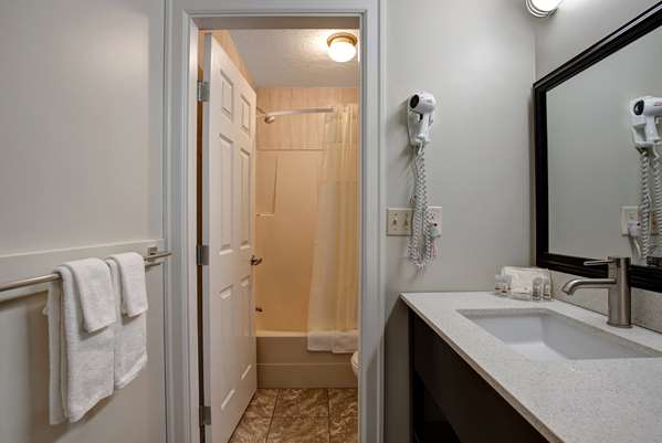  - Days Inn North Vernon