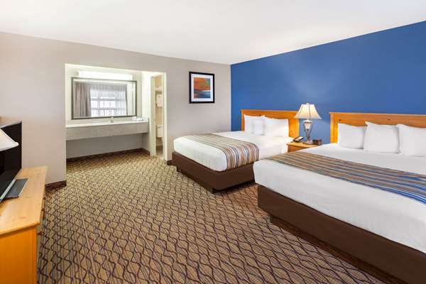 Suite - Baymont Inn & Suites St Ignace - I-75, Exit 344
