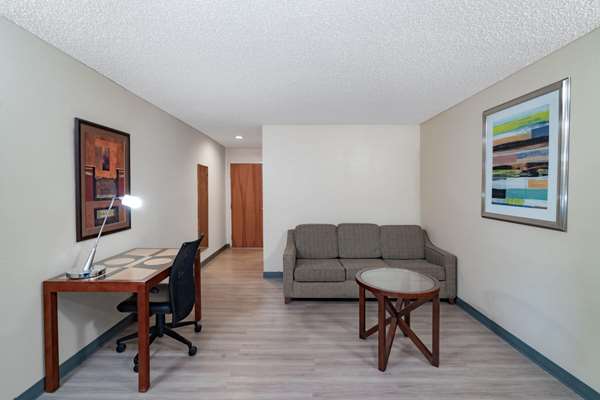 Suite - Baymont Inn & Suites Hinesville