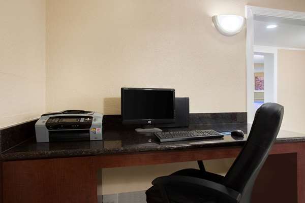 Conference Area - Baymont Inn & Suites Lake City - I-75, Exit 427