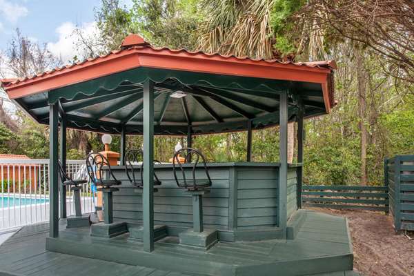 Pool - Baymont Inn & Suites Lake City - I-75, Exit 427