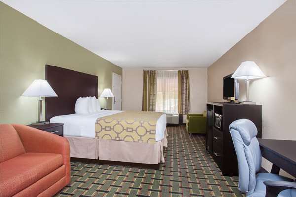 Suite - Baymont Inn & Suites Lake City - I-75, Exit 427