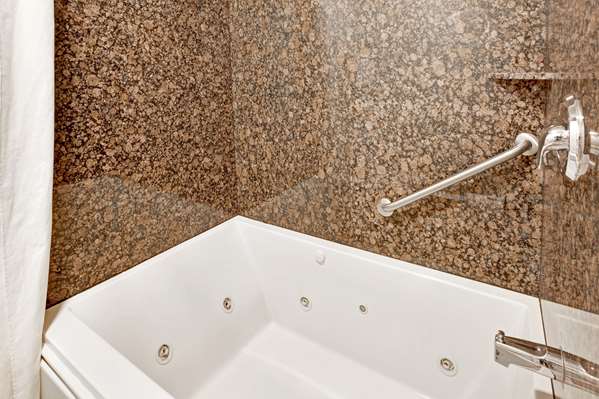 Suite - Super 8 Motel Cypress