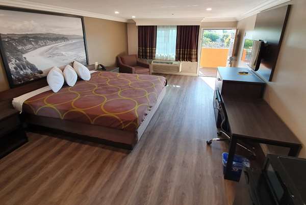  - Super 8 Motel Cypress