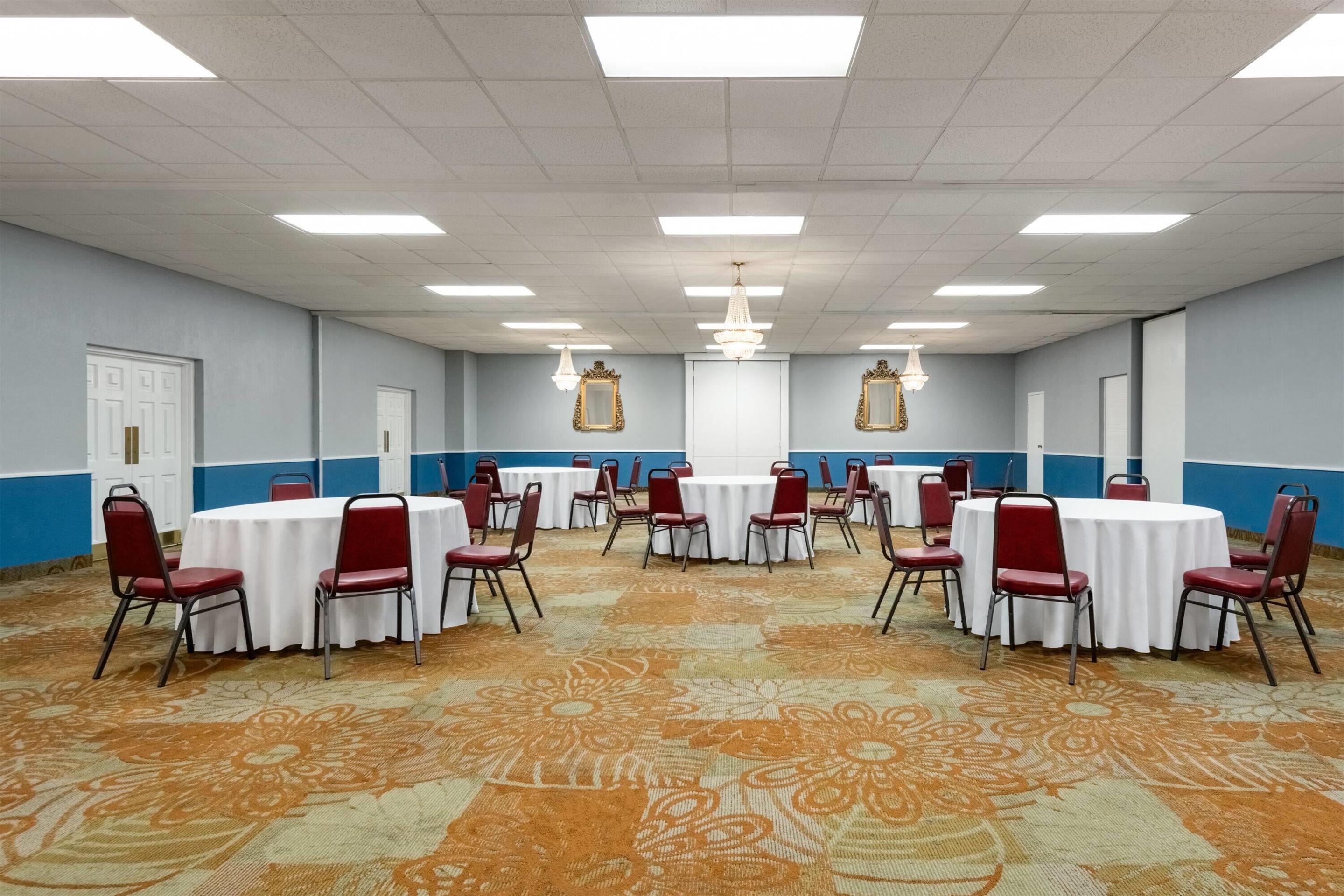 Meeting Room | Baymont by Wyndham Salem Roanoke Area
