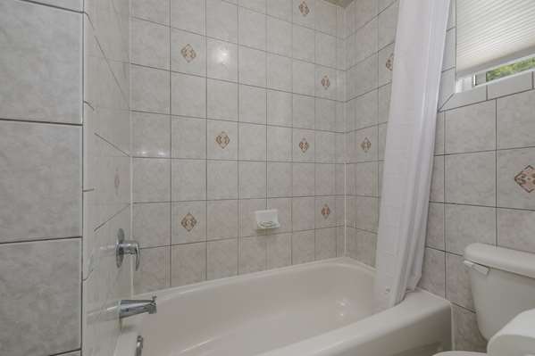  - Knights Inn Burlington