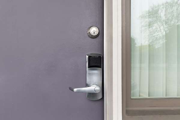  - Knights Inn Burlington