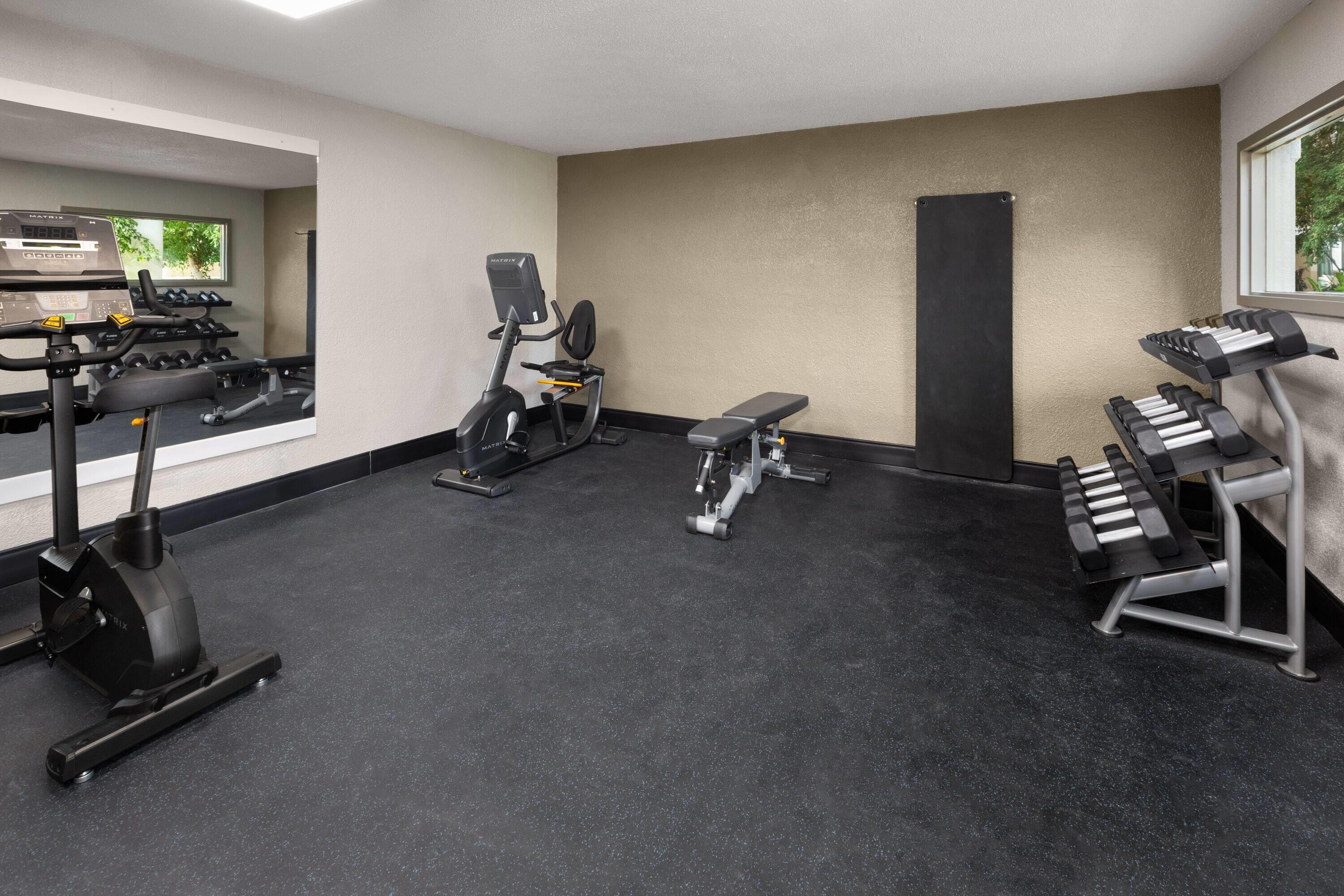 Health club fitness center gym | Wyndham Garden Detroit Metro Airport