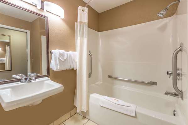  - Baymont Inn & Suites Lancaster