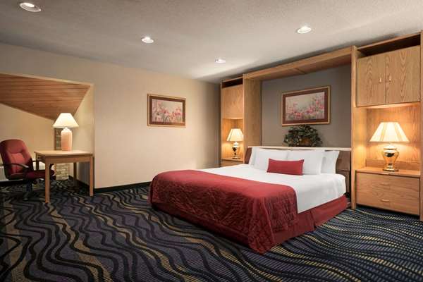 Suite - Baymont Inn & Suites Logan
