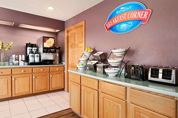 Restaurant - Baymont Inn & Suites Logan