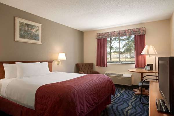  - Baymont Inn & Suites Logan
