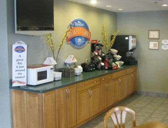  - Baymont Inn & Suites Tuscola - I-57, Exit 212