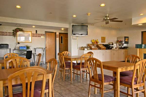 Restaurant - Baymont Inn & Suites Tuscola - I-57, Exit 212
