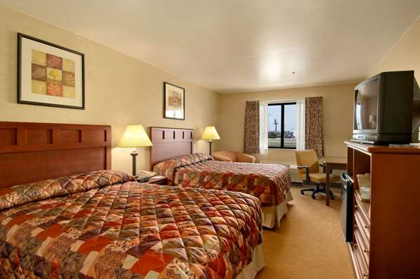  - Baymont Inn & Suites Tuscola - I-57, Exit 212