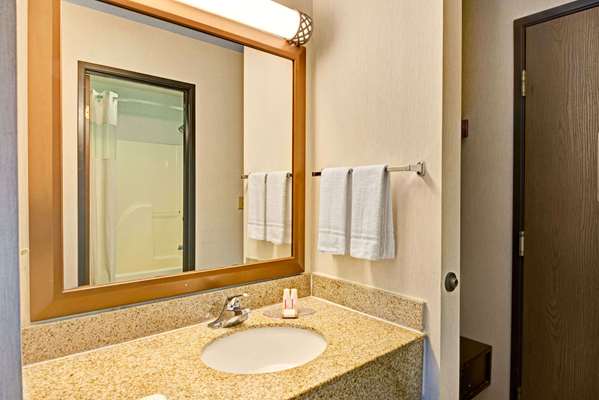  - Baymont Inn & Suites Jeffersonville