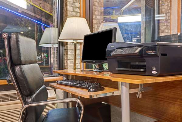 Conference Area - Baymont Inn & Suites Jeffersonville