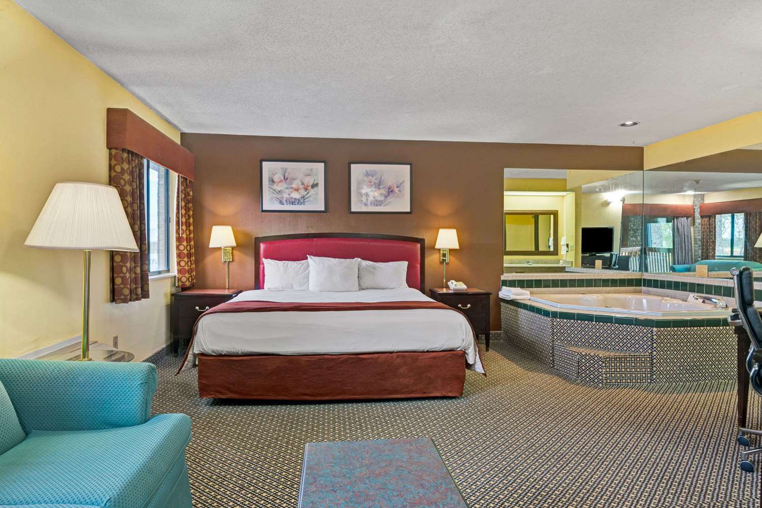 Baymont Inn & Suites Jeffersonville, OH See Discounts