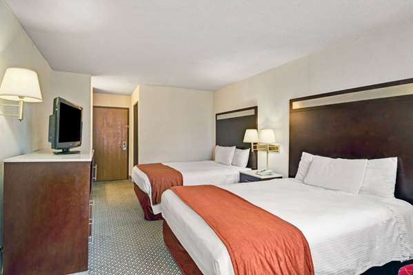  - Baymont Inn & Suites Jeffersonville