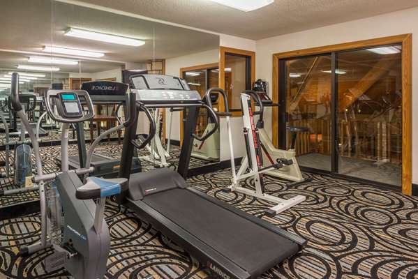 Fitness/ Exercise Room - Baymont Inn & Suites Metropolis