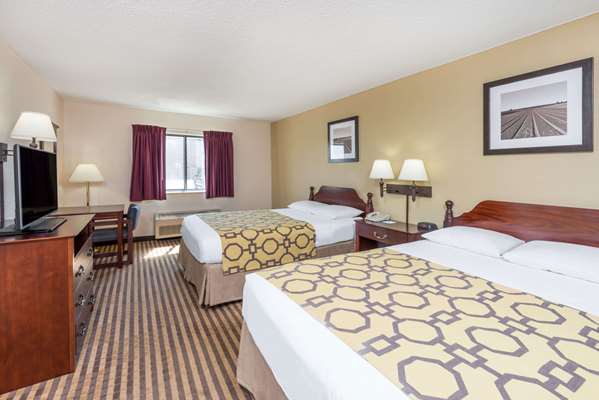  - Baymont Inn & Suites Metropolis