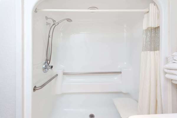  - Baymont Inn & Suites Smyrna