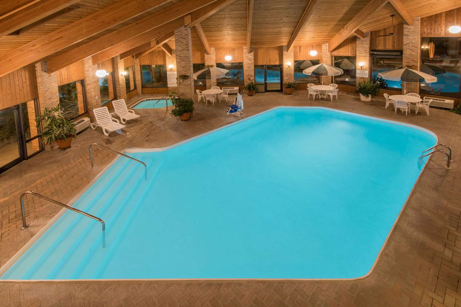 Days Inn Wooster, OH See Discounts