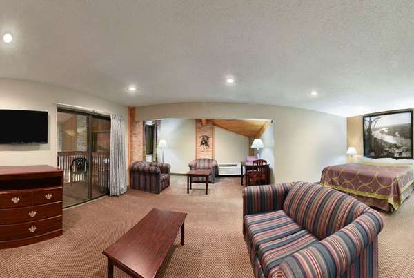  - Super 8 Hotel East Green Bay