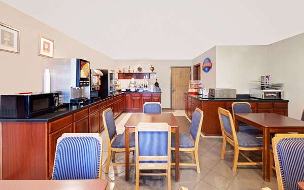  - Baymont Inn & Suites Downtown Battle Creek