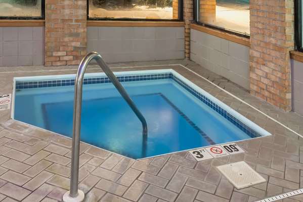  - Baymont Inn & Suites Cambridge - I-70, Exit 178