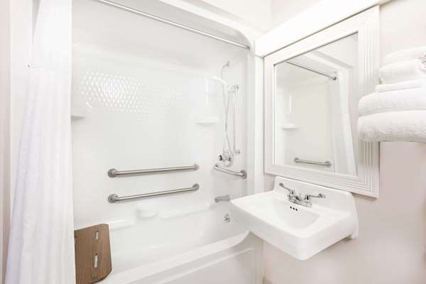  - Baymont Inn & Suites Le Mars