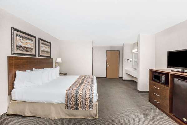  - Baymont Inn & Suites Le Mars