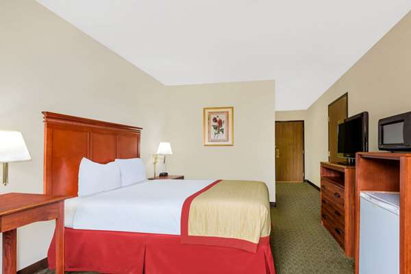  - Baymont Inn & Suites Enid