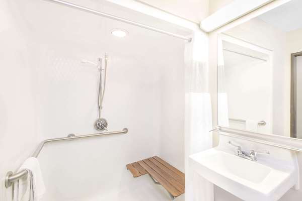  - Baymont Inn & Suites Boone