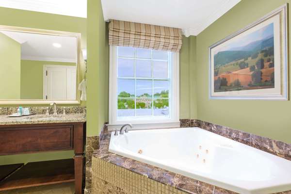 Suite - George Washington Wyndham Grand Hotel Winchester