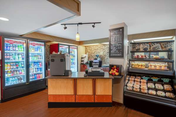  - Wyndham Hotel West Indianapolis - I-74 & I-465, Exit 11